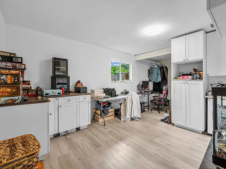 22641 Kendrick Loop — Photo 32