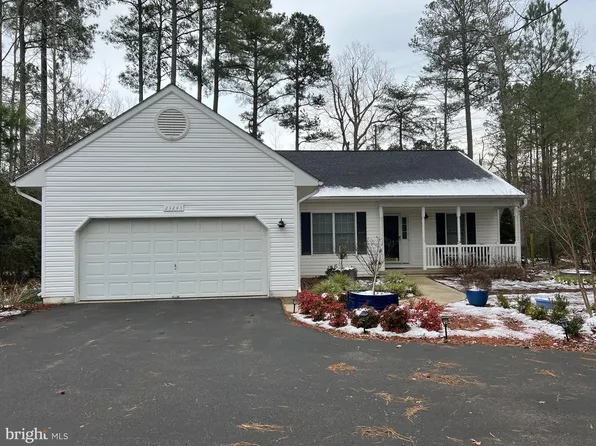 23243 Willow Creek Way, California, MD 20619