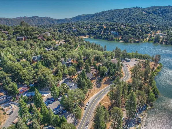 24288 Zurich Dr, Crestline, CA 92325
