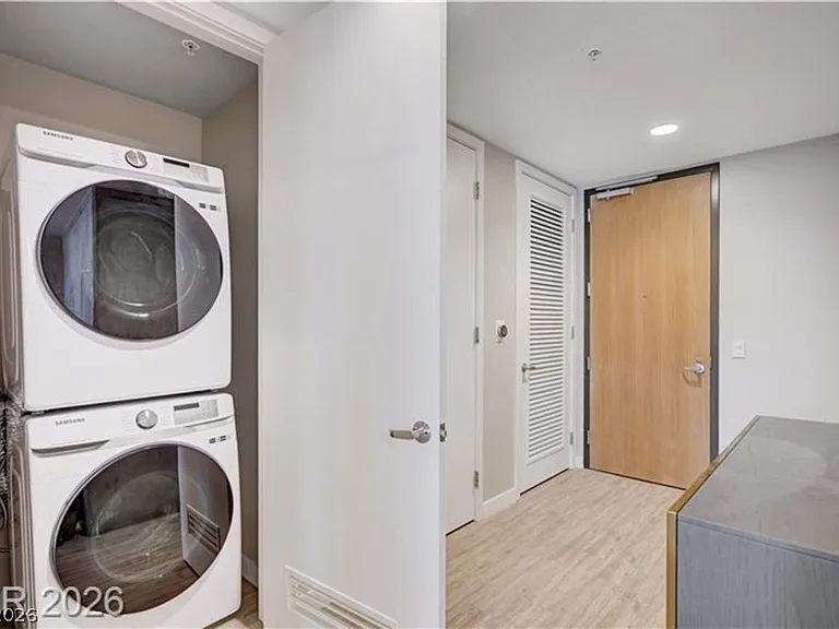 353 E Bonneville Ave #581 — Photo 19