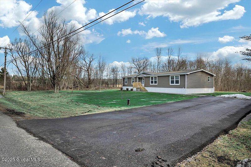 4th image of 309 Jackson Vly Road