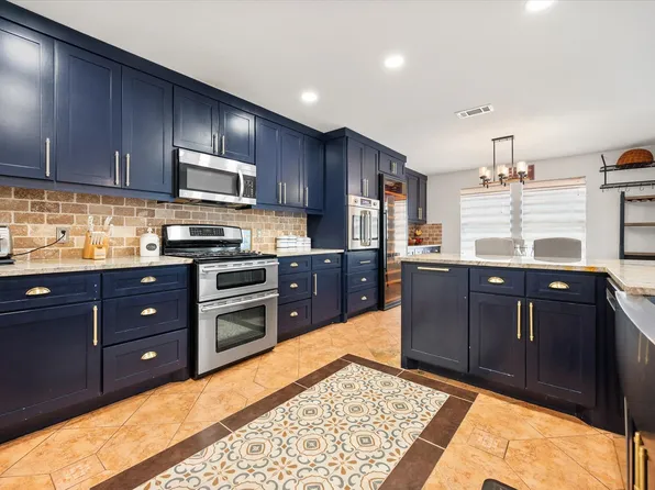 4412 Corner Brook Ln, Fort Worth, TX 76123