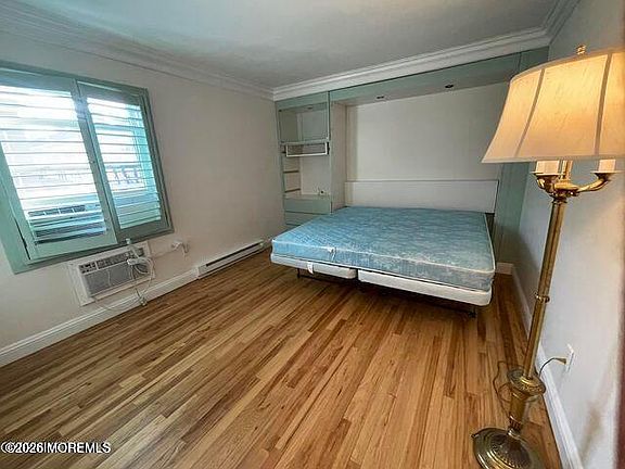5th image of 590 Ocean Ave N #10