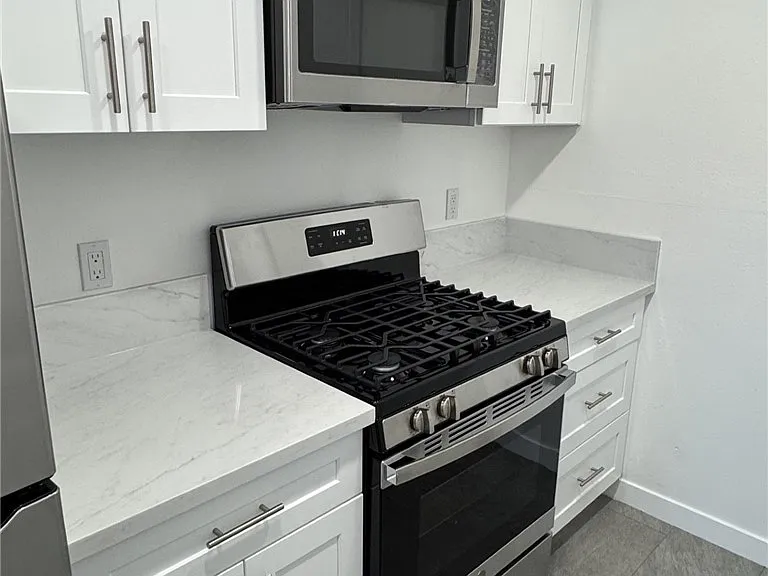 7039 Remmet Ave #G — Photo 3