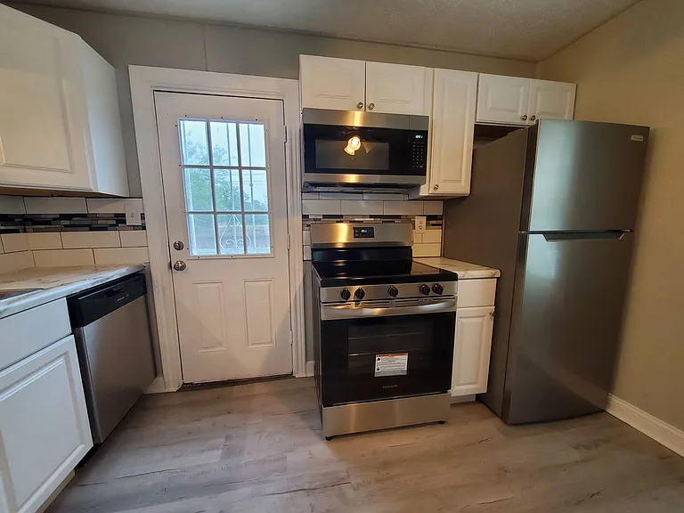 333 Archer Dr — Photo 28