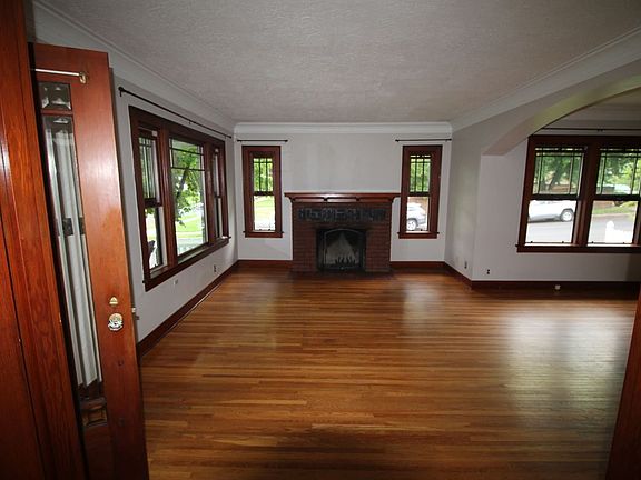 4th image of 2628 W Courtland Ave
