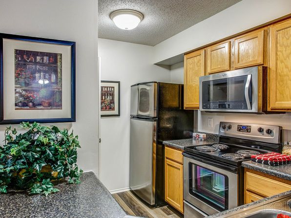 975 Westmeade Dr #WD1080