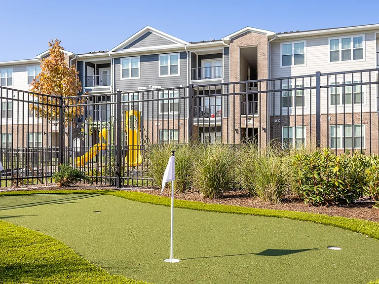 Arbour Place Apartments — Photo 16