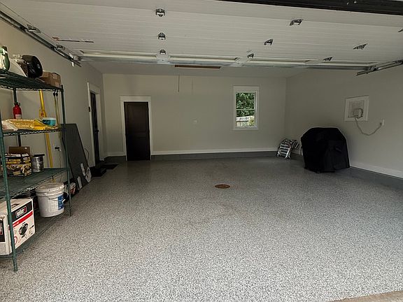5th image of 2214 Kewaunee Dr