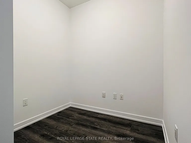 5055 Greenlane Rd #403 — Photo 12