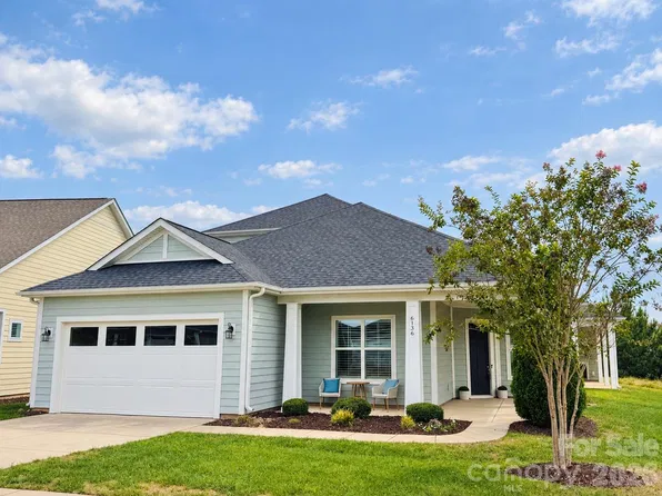 6136 Raven Rock Dr, Denver, NC 28037