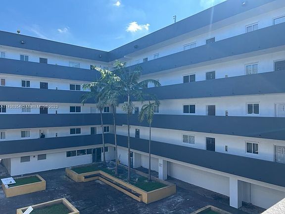 3rd image of 11000 SW 200th St Unit 311