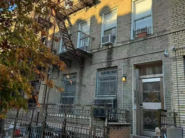 441 68th St, Brooklyn, NY 11220