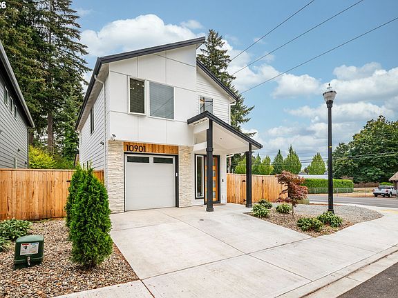 3rd image of 10901 NE 64th Ct