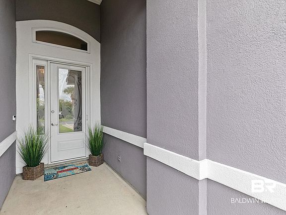 4th image of 25364 Windward Lakes Ave