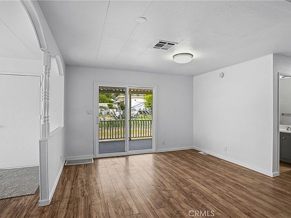 4th image of 25778 Creag Ave