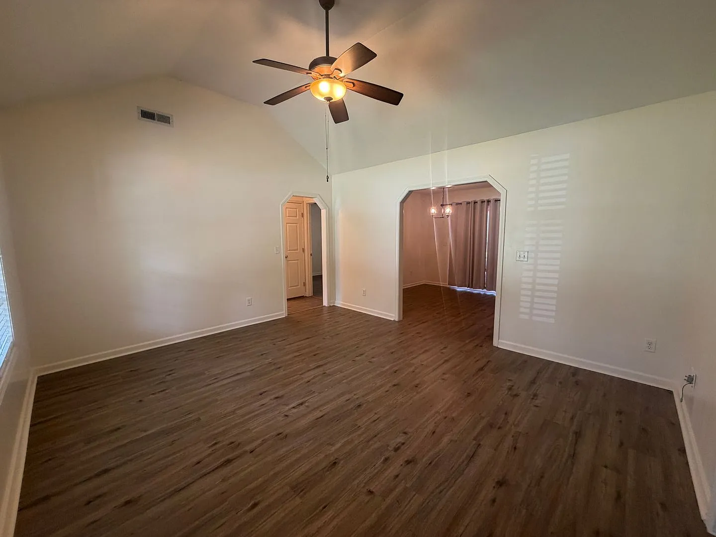 3290 Valencia Drive — Photo 3