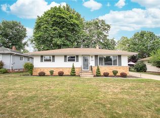 3960 W 214th St, Fairview Park, OH