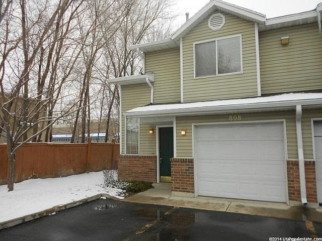 1st image of 808 E Green Vista Ct