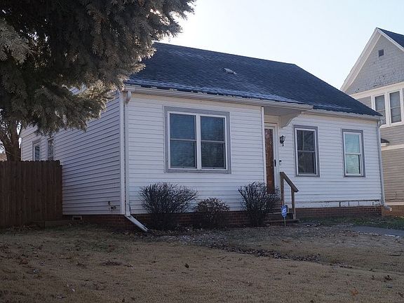 2nd image of 1415 Central Ave