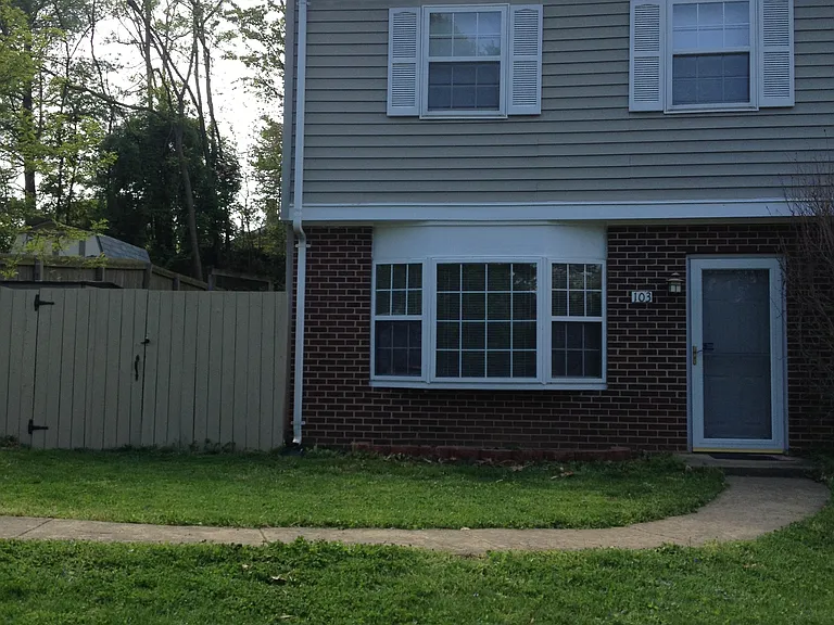 103 Lodge Creek Cir — Photo 1