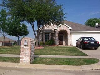 2nd image of 2800 Wandering Oak Dr