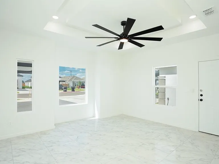 1408 S Xanthia St #3 — Photo 6