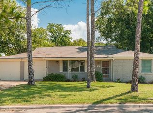 3804 Caddo Trl, Lake Worth, TX 76135