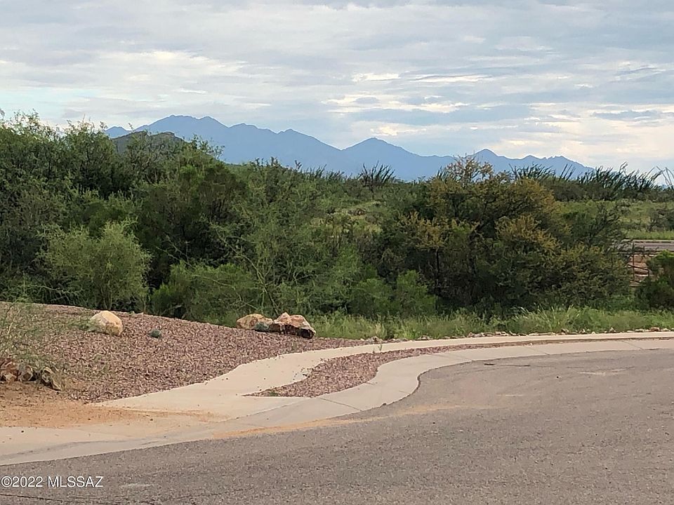 2nd image of 311 E Desert Haven Pl