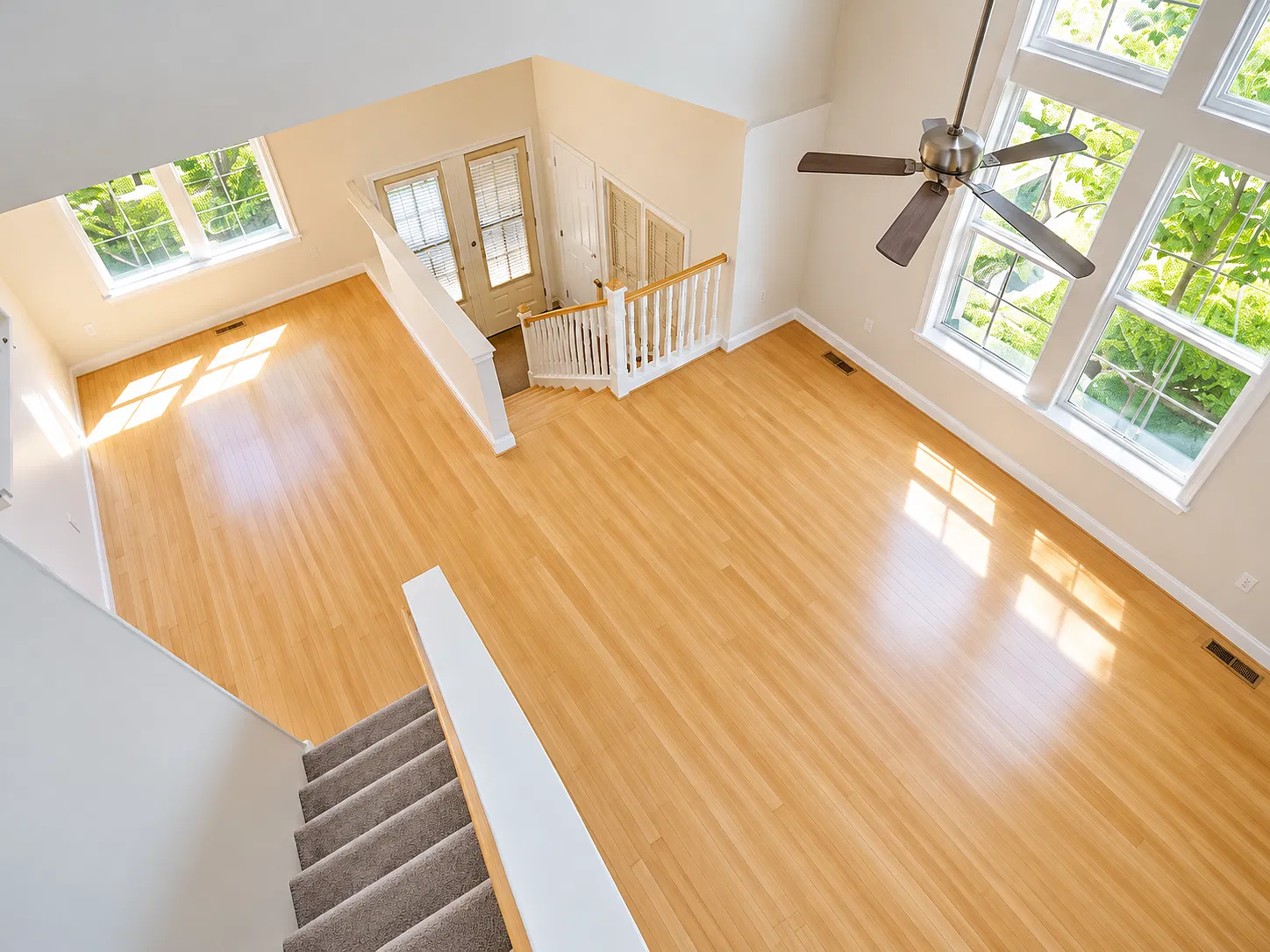 3 bed, 1928 sqft, $6,995 — Photo 3