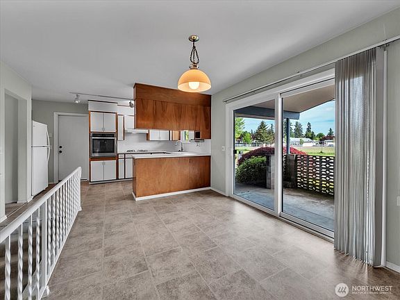 2nd image of 2316 Bowman Avenue NW