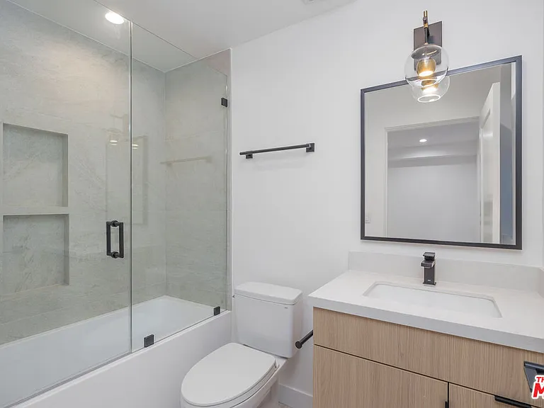 1332 Mohawk St #1/2 — Photo 13