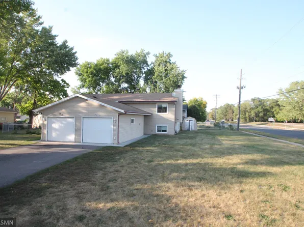 7500 Humboldt Cir N, Brooklyn Park, MN 55444