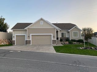 6554 S Sunlit Way, West Jordan, UT 84081