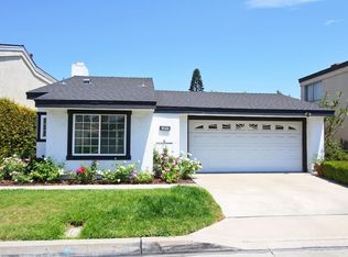 1035 W Oregon Trail Ln, Orange, CA 92865