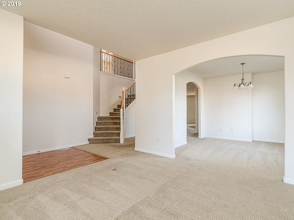 4th image of 9905 NE 104th St