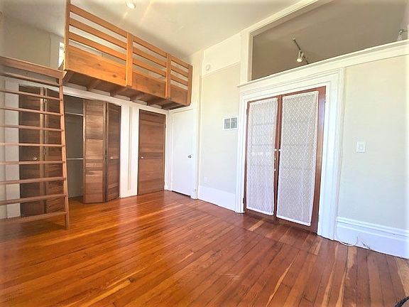 3rd image of 10 Lyon St APT 208