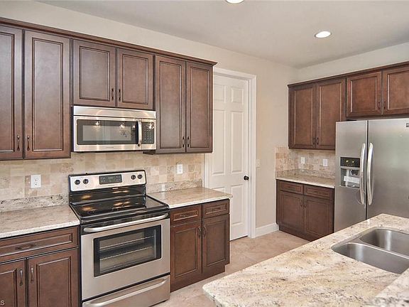 5th image of 2153 NW 23rd Ave