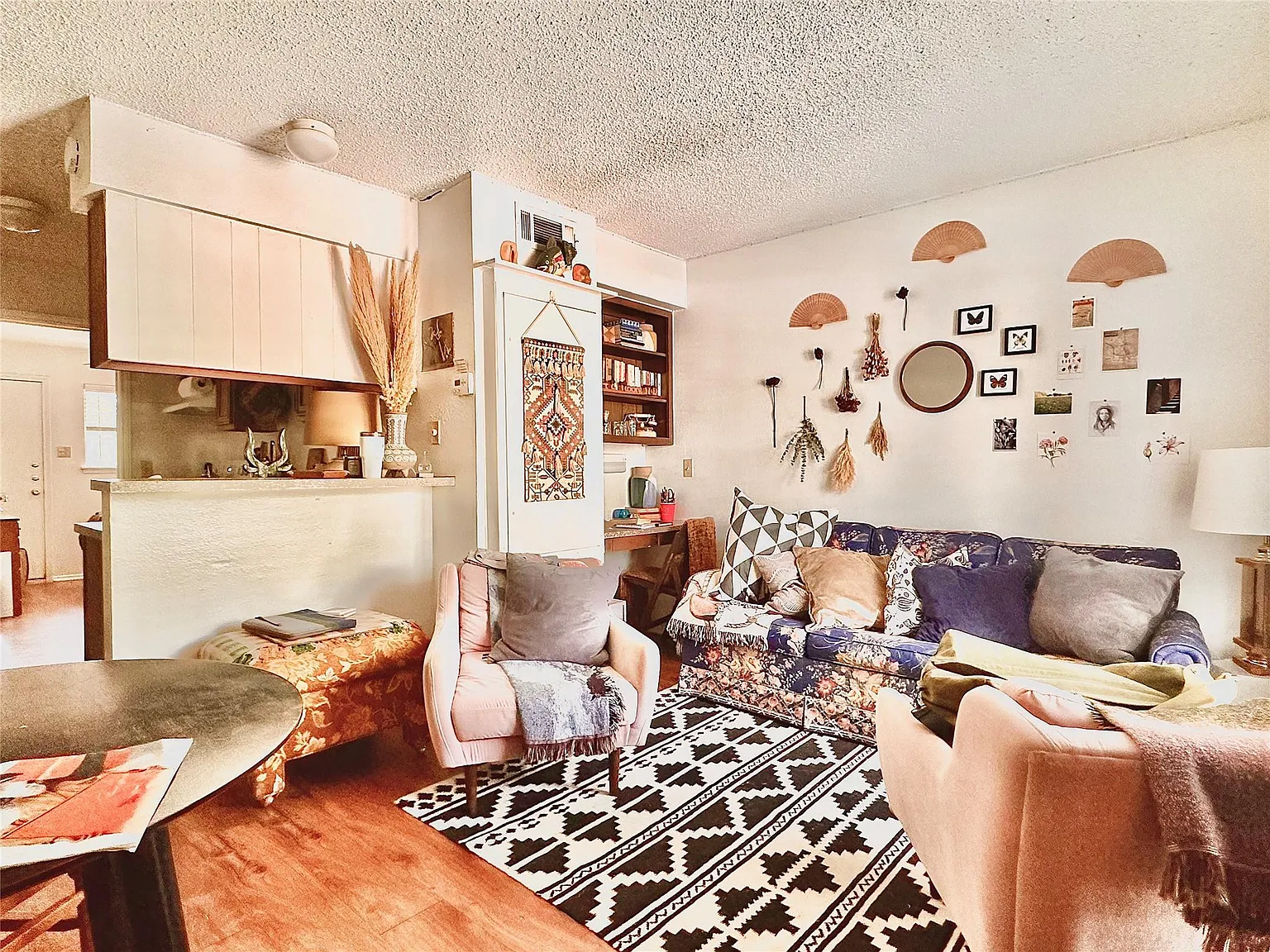 1 bed, 1.0 bath, 450 sqft, $1,250 — Photo 3