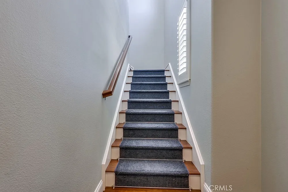 2 bed, 1261 sqft, $3,750 — Photo 3