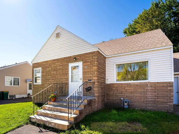 1323 90th Ave W, Duluth, MN 55808