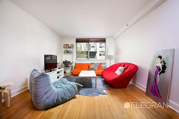 Sold by (Legacy) Elegran | media 2