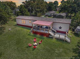 220 Buffalo St, Canadian, OK 74425