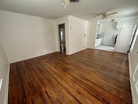 2nd image of 953 Drexel Dr