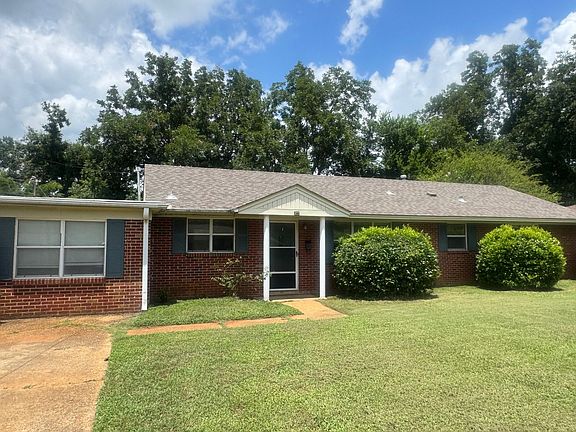 2nd image of 3607 S Georgetown Dr