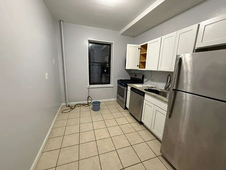 809 Avenue E #10E — Photo 1