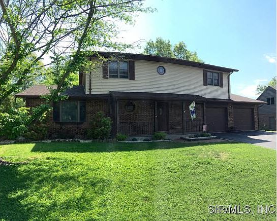 1st image of 9 Spruce Dr