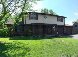 9 Spruce Dr, Freeburg, IL 62243