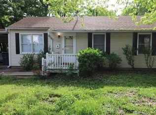 419 N Woodland Rd, Olathe, KS 66061