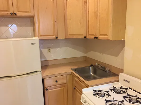Rented by GPA Realty | media 3
